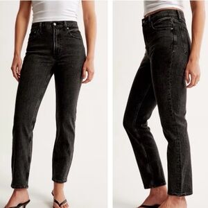 Abercrombie & Fitch Women's Black Straight Leg Jeans